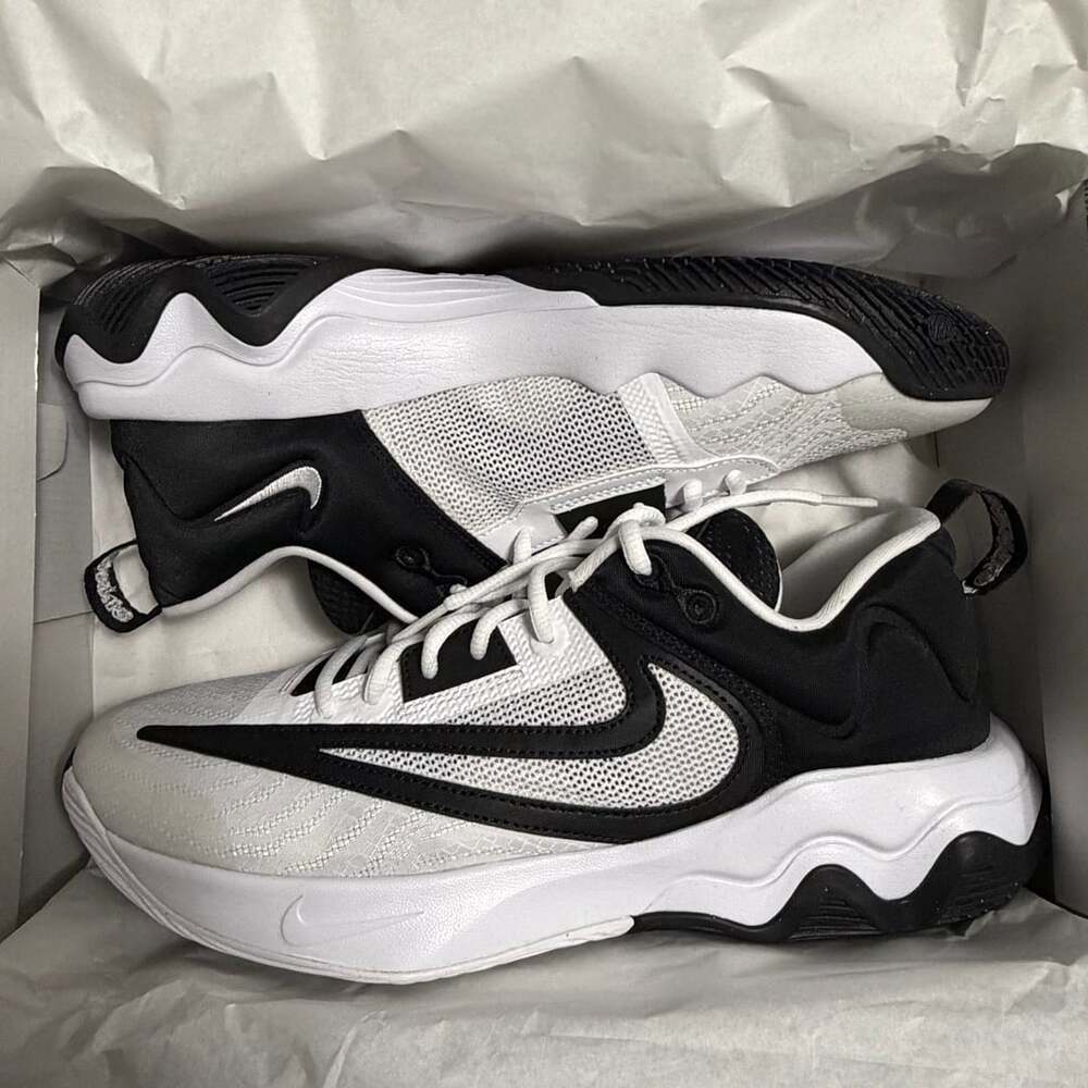 Nike Giannis Immortality 3 Bedtime Snack Basketball Shoes White Black